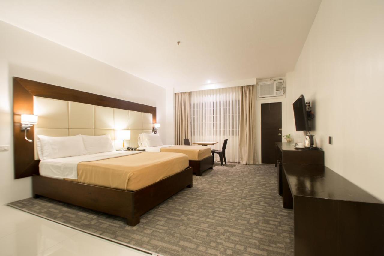 Marzon Hotel Kalibo Kültér fotó