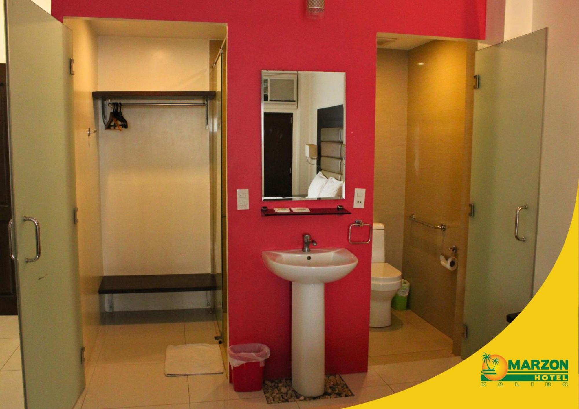 Marzon Hotel Kalibo Kültér fotó